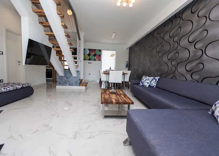 펜션 Homes In Kostelj 5424 Baretici