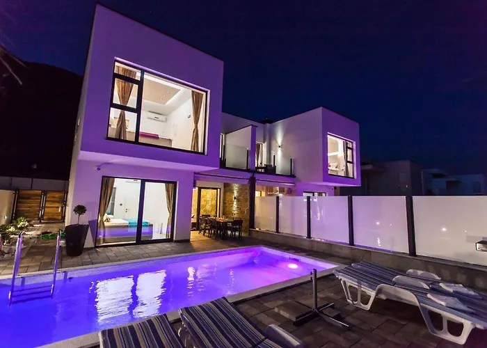 Homes In Kostelj 5424 펜션 *