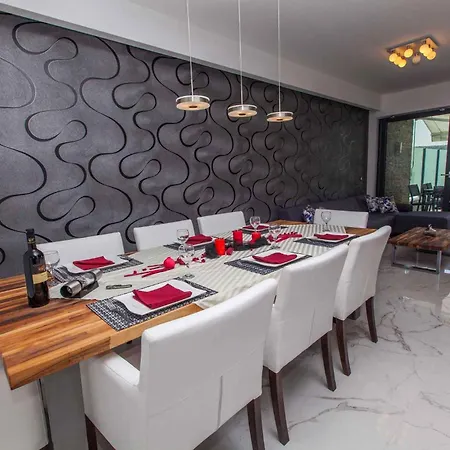 Homes In Kostelj 5424 펜션 Antovo