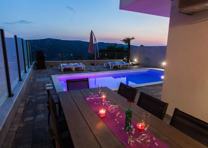 Homes In Kostelj 5424 Semesterbostad *